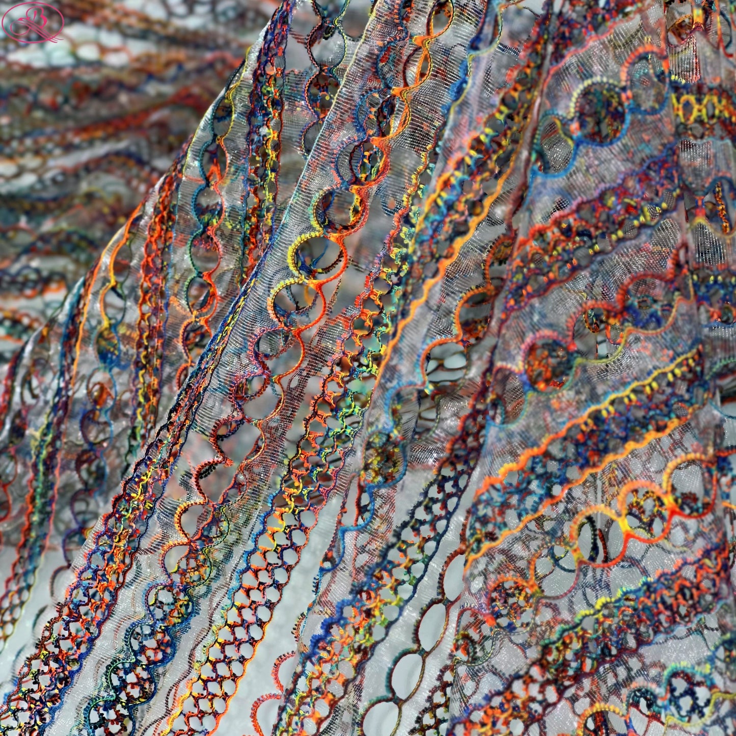 Yarn-Dyed Sheer Fabric with Circular Cut-Outs & Silver Sparkling Threads – Shimmery Summer Textile「七彩链条」