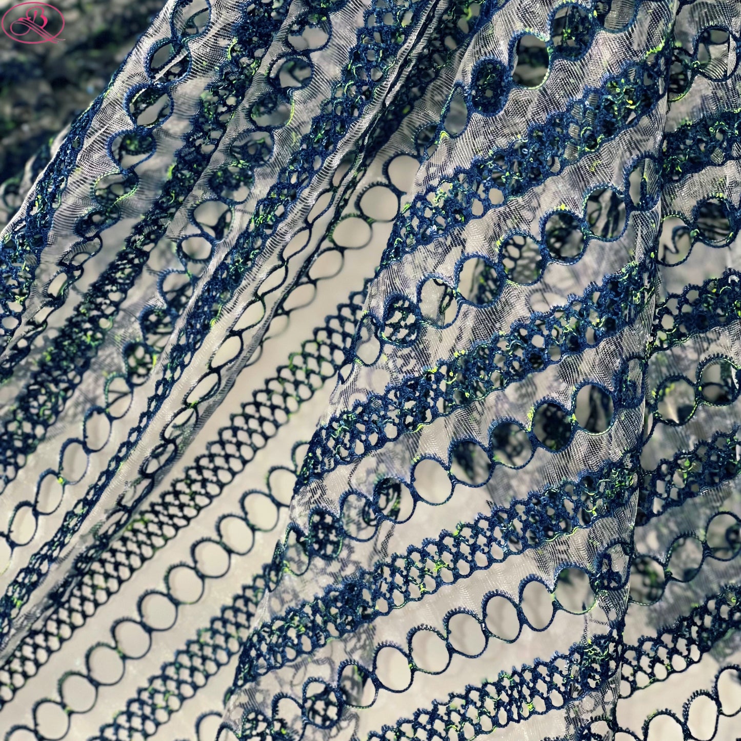 Yarn-Dyed Sheer Fabric with Circular Cut-Outs & Silver Sparkling Threads – Shimmery Summer Textile「七彩链条」