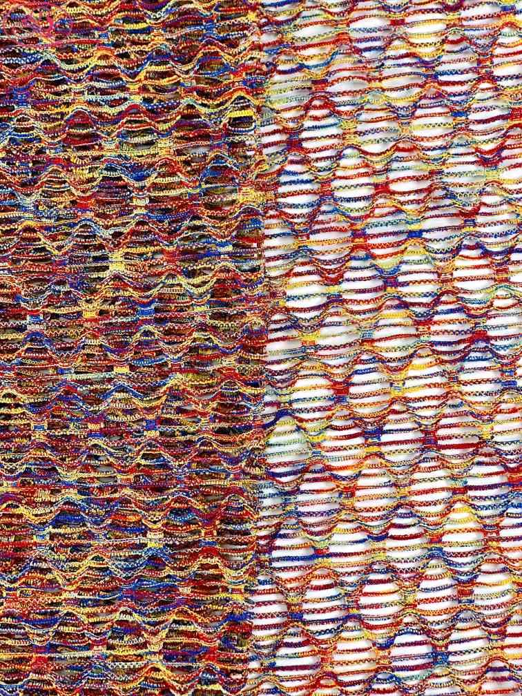 Sexy swimsuit fabric yarn-dyed mesh with high elasticity and multicolor diamond patterns.Rainbow-1 (七彩网格)
