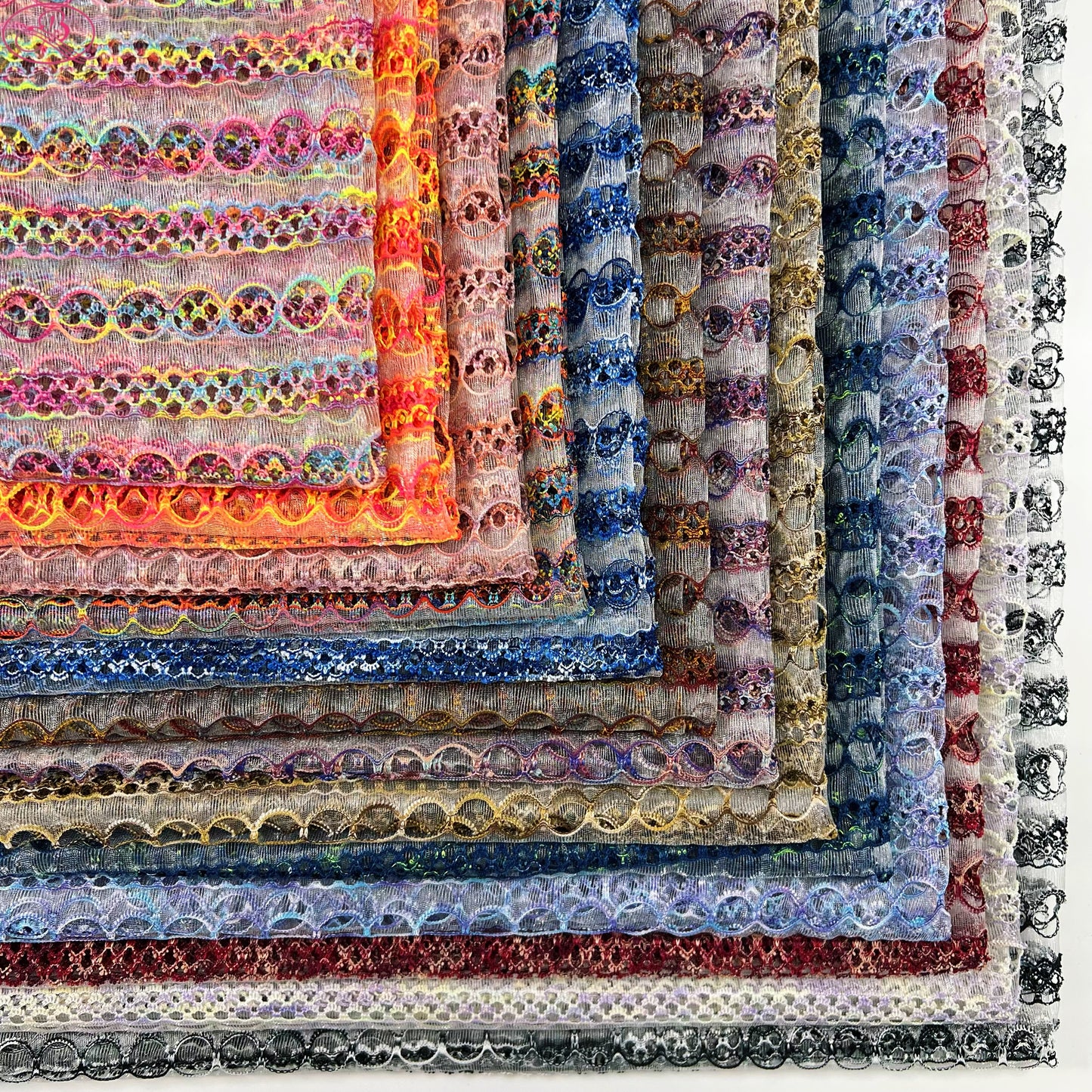 Yarn-Dyed Sheer Fabric with Circular Cut-Outs & Silver Sparkling Threads – Shimmery Summer Textile「七彩链条」