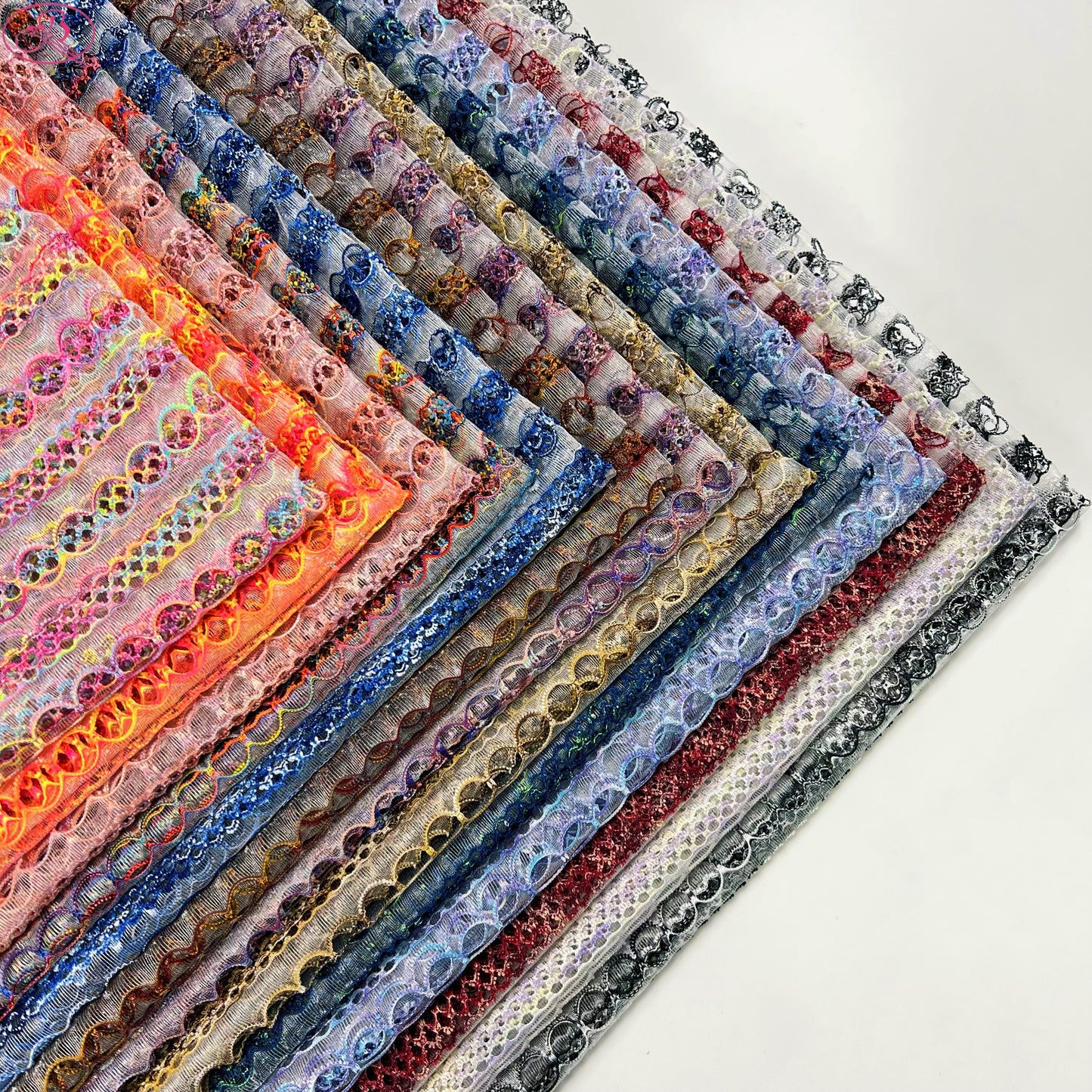 Yarn-Dyed Sheer Fabric with Circular Cut-Outs & Silver Sparkling Threads – Shimmery Summer Textile「七彩链条」