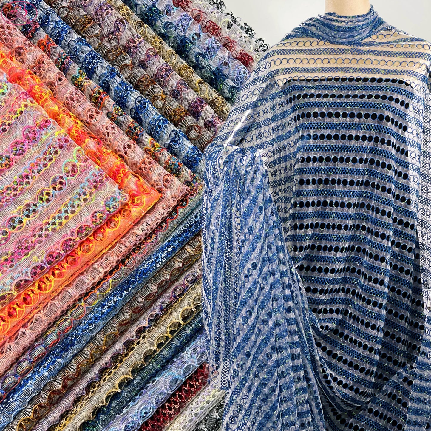 Yarn-Dyed Sheer Fabric with Circular Cut-Outs & Silver Sparkling Threads – Shimmery Summer Textile「七彩链条」